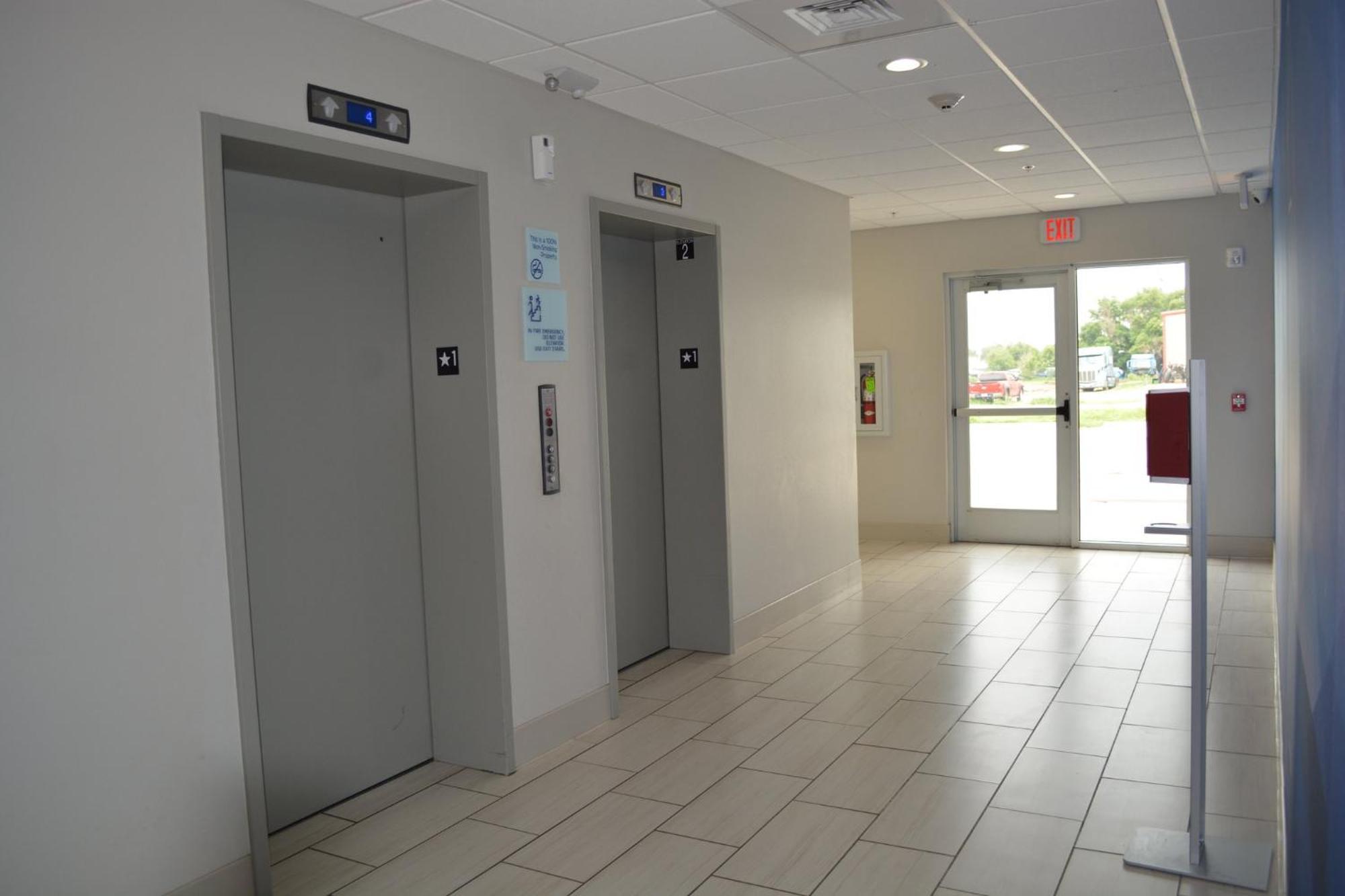 Holiday Inn Express & Suites Liberal Zewnętrze zdjęcie