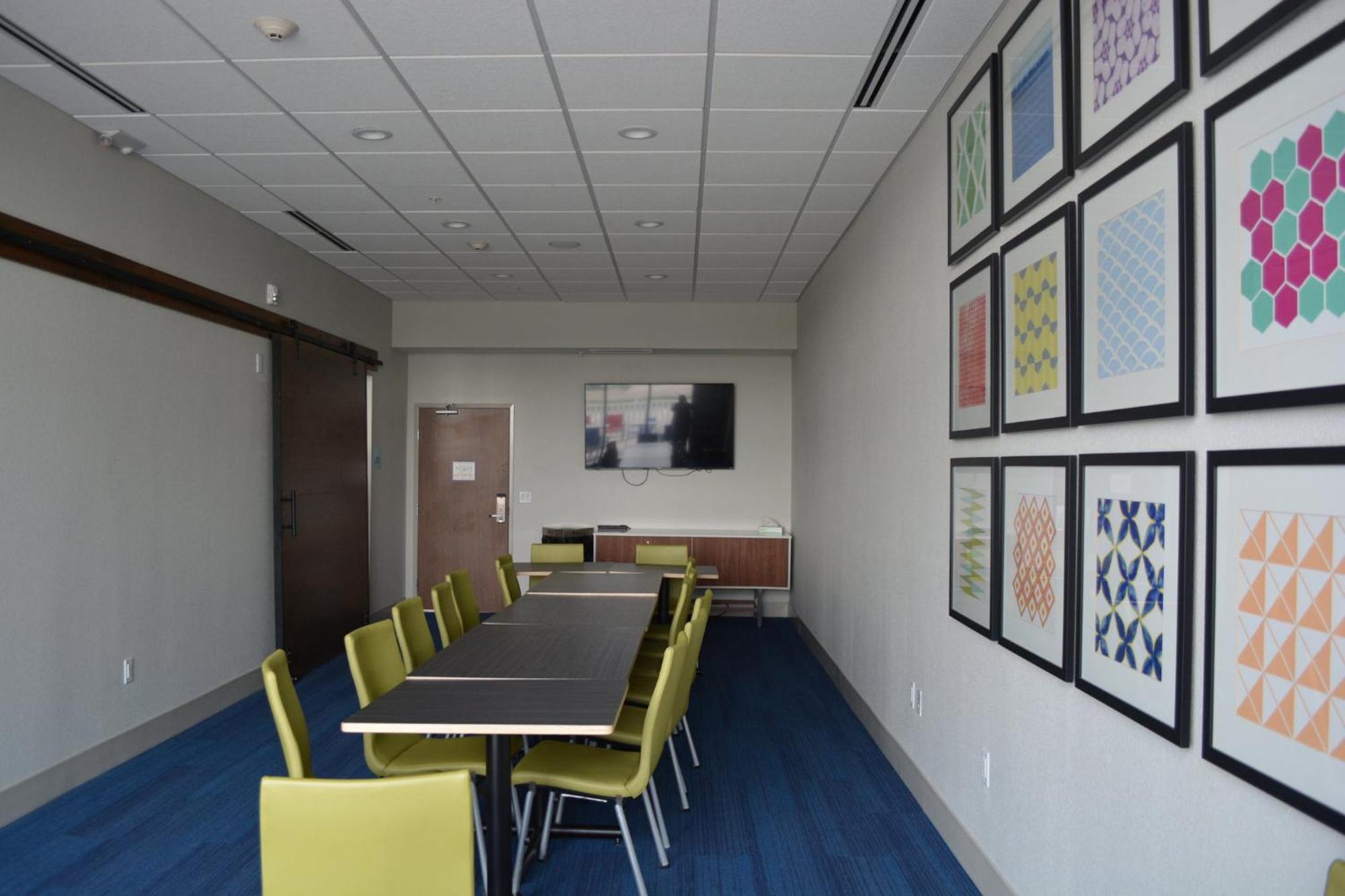 Holiday Inn Express & Suites Liberal Zewnętrze zdjęcie