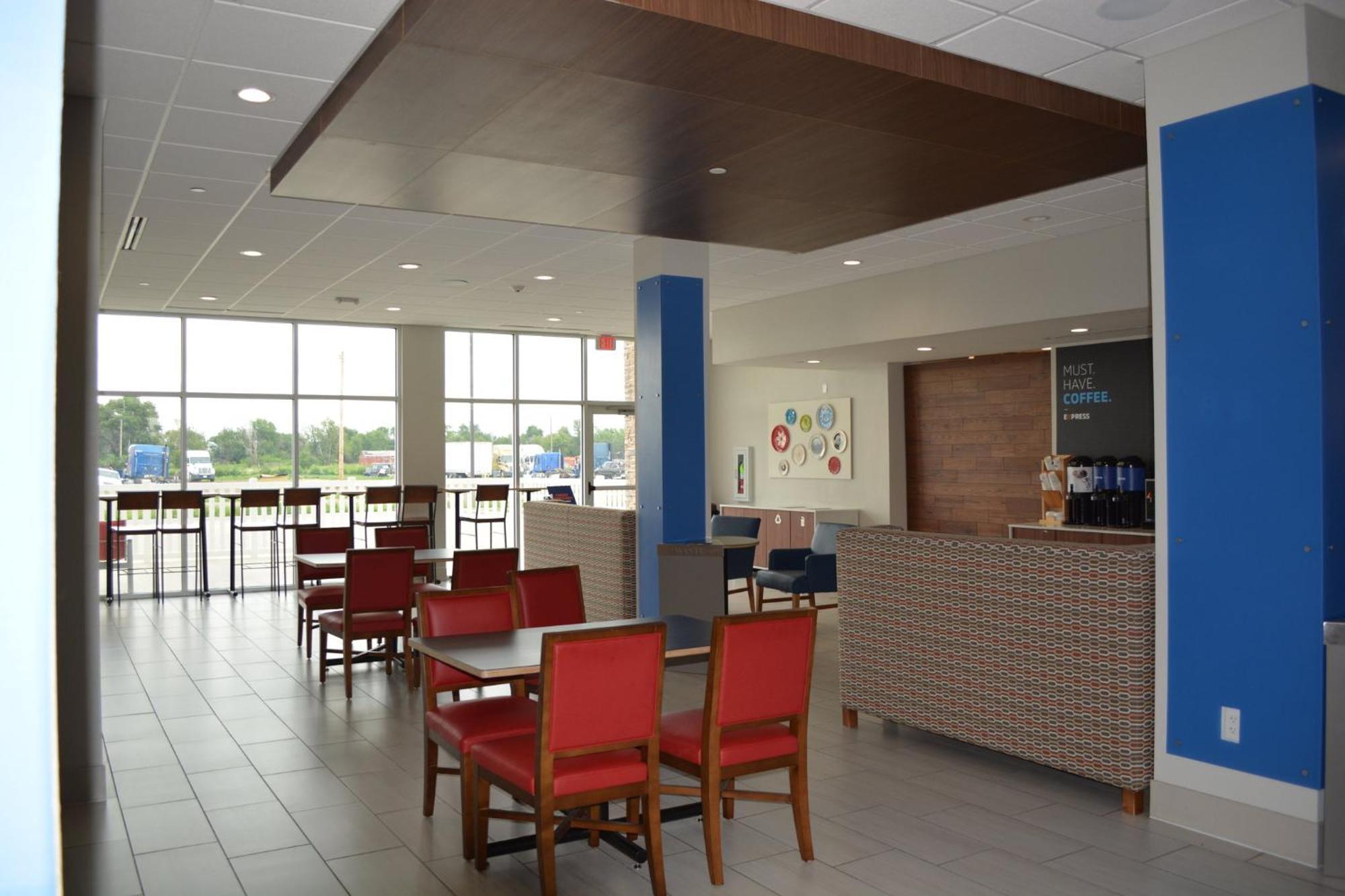 Holiday Inn Express & Suites Liberal Zewnętrze zdjęcie